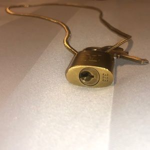 Authentic Louis Vuitton lock and key set😍